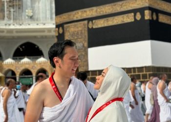Potret Aliya Rajasa dan Ibas Jalani Ibadah Haji