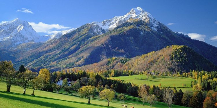 Apakah Surga yang Ditinggali Oleh Nabi Adam Adalah Surga Keabadian? Dan Apakah Surga Tersebut Berada di Langit atau di Bumi?