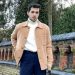 Cara Mudah Memasangkan Turtleneck dengan Blazer