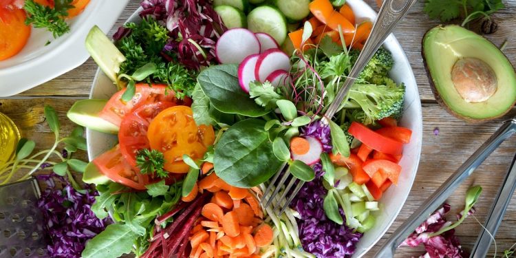 Rujak dan Asinan dari Indonesia Terpilih sebagai Salad Buah Terbaik Dunia 2024