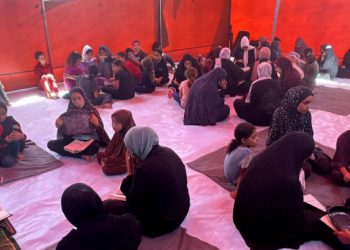 Wanita Palestina Mempertahankan Iman Mereka di Tengah Perang (1)