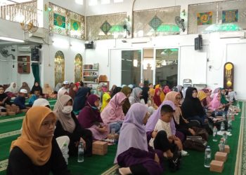 Palestina: Sulit Air, Pil Anti Haid, dan Botakin Kepala