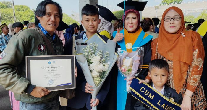 Cerita Sri Yusriani Raih Mahasiswa Terbaik UT Meski Harus PJJ dari Denmark
