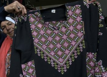 Memperingati Hari Pakaian Tradisional Palestina, Thobe Lebih dari Sekadar Pakaian