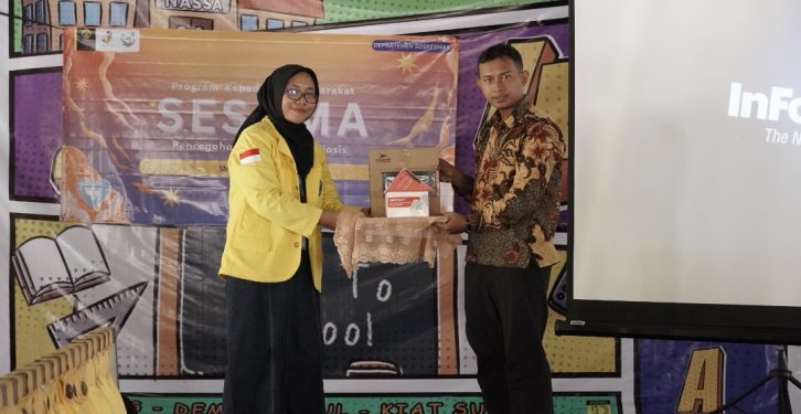 Prodi Fisioterapi UI Edukasi Pencegahan Skoliosis di SMAIT Tunas Bangsa