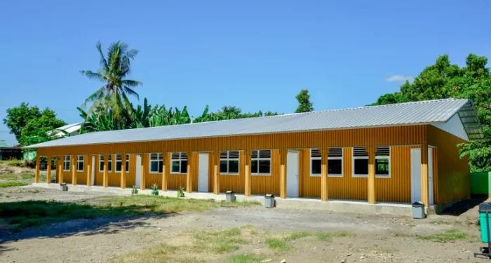 Kehidupan Setelah Gempa Bumi, Sekolah Lego di Lombok