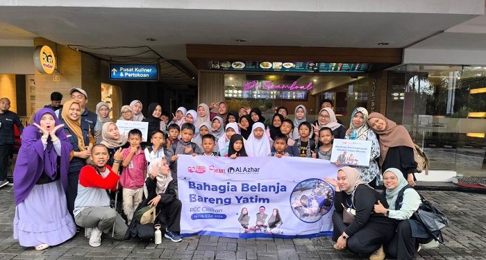 Sambut Tahun Ajaran Baru, LAZ Al Azhar Ajak Anak Yatim Belanja Perlengkapan Sekolah