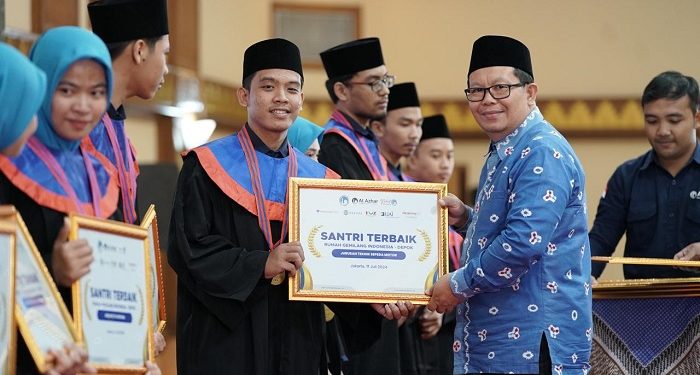 Cetak Generasi Unggul, LAZ Al Azhar Lepas 211 Santri RGI