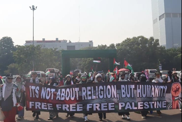 Ribuan Masa Ramaikan Indonesia Peace Convoy, Kecam Kebiadaban Israel Terhadap Palestina