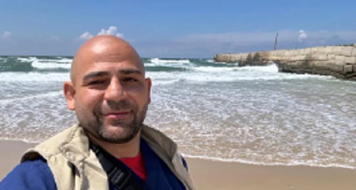 Omar Sabha Membagikan Pengalamannya Merawat Pasien di Dekat Kota Gaza