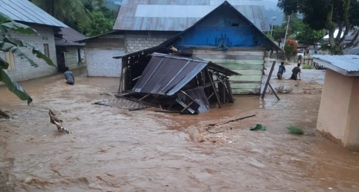 Banjir Gorontalo Meluas Menggenangi Hingga Enam Kecamatan