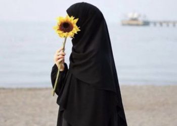 Bolehkah Terbuka Aurat Muslimah di Hadapan Wanita Non Muslimah