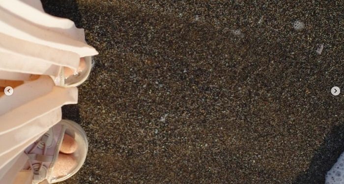 Manfaatkan Liburan Sekolah, Natasha Rizki Rekreasi ke Pantai Bersama Ketiga Anaknya