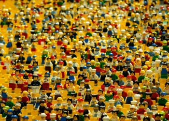 Ruang Kerja Walikota Dipenuhi Mainan, Media: Peter Pan Syndrome