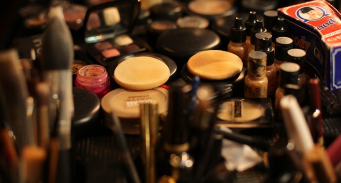 Cara Membersihkan Wajah Dengan Tepat