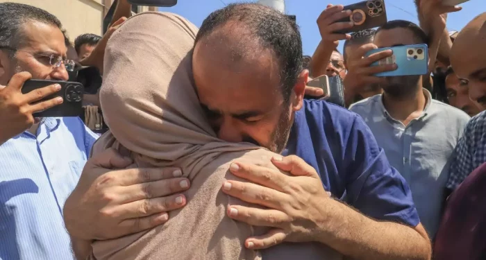 Petugas Kesehatan Palestina Adalah Pahlawan Sejati