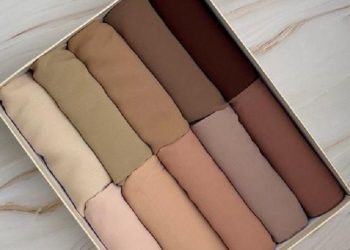 Fakta Warna Hijab yang Cerah untuk Kulit Sawo Matang