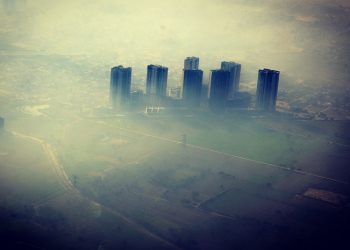 Tips Mengatasi Bahaya Polusi Udara Bagi Kulit Wajah