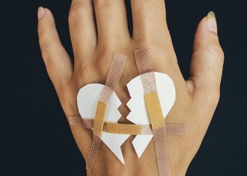 Ratusan Pasien Palestina Terpaksa Meninggalkan Rumah Sakit Eropa dan Kamp Pengungsian