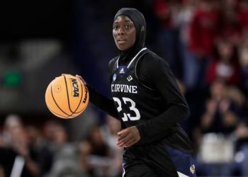 Larangan Jilbab di Basket Prancis Merugikan Peluang Wanita Muslim