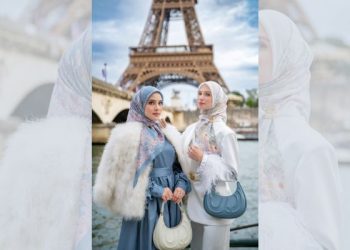 Turut Serta Ramaikan Musim Keempat Emily in Paris, Buttonscarves Luncurkan The Parisian 2.0 Series
