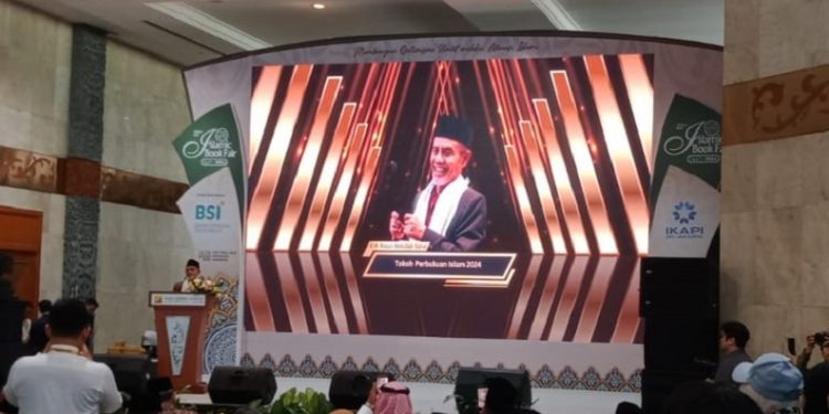 Membaca dan Menulis Dengan Nurani Dapat Memperbaiki Akhlak Manusia