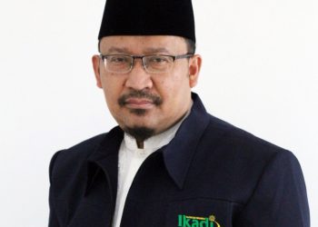 Ketum IKADI Angkat Bicara Soal Azan Lewat Running Text saat Misa Akbar Paus Fransiskus