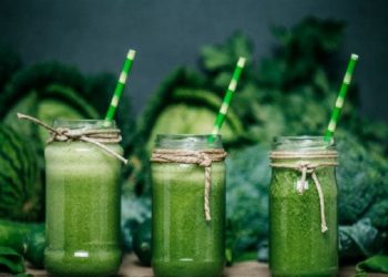 Jus Sawi, Taoge dan Seledri Dapat Menjaga Kesehatan Kornea Mata