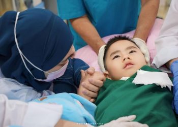 Putra Oki Setiana Dewi Mengidap Penyakit Prader Willi Syndrome