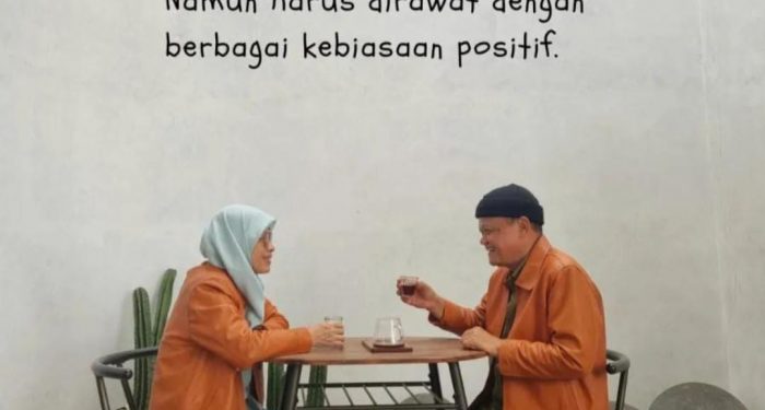 Apa yang Mengikat Anda Berdua
