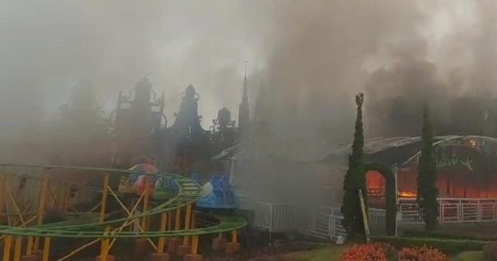 Kebakaran Snail Cafe di Taman Bunga Celosia Kecamatan Bandungan Semarang Mencapai Satu Miliar