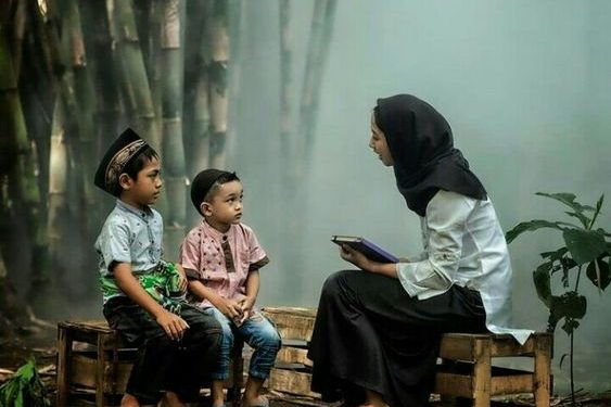 Mewariskan Anak Ideologis