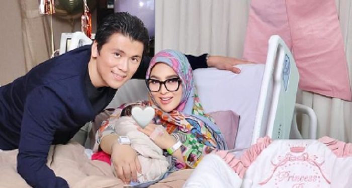 Aisyahrani Adik Syahrini Bagikan Cerita Perjuangan Sang Kakak dan Suaminya