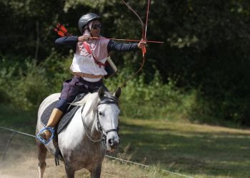 Arum Nazlus Shobah, Raih Juara dalam Kompetisi Panahan Berkuda di Prancis