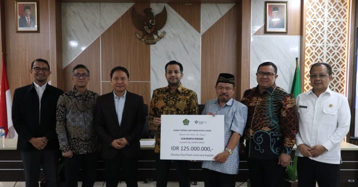 Asuransi Extra Cover Diserahkan Kepada Ahli Waris Jemaah Haji yang Wafat