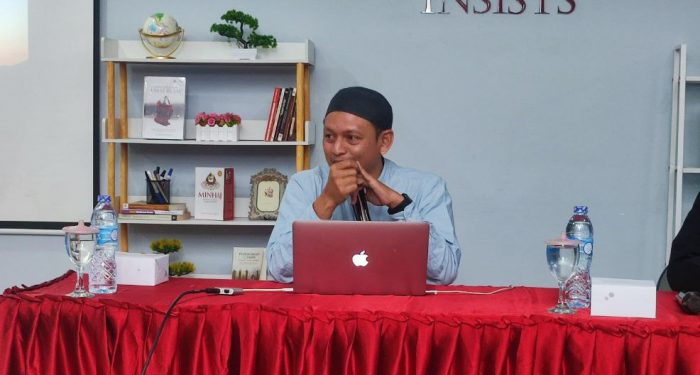 Akmal Sjafril Ungkap Kebobrokan Konsep Ketuhanan Selain Islam