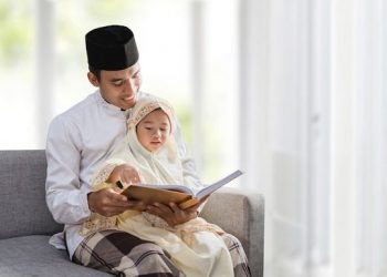 Tugas Ayah Mengantarkan Anak (2)
