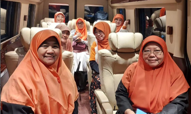 Hakikat Cinta dan Kasih Sayang Suami Istri