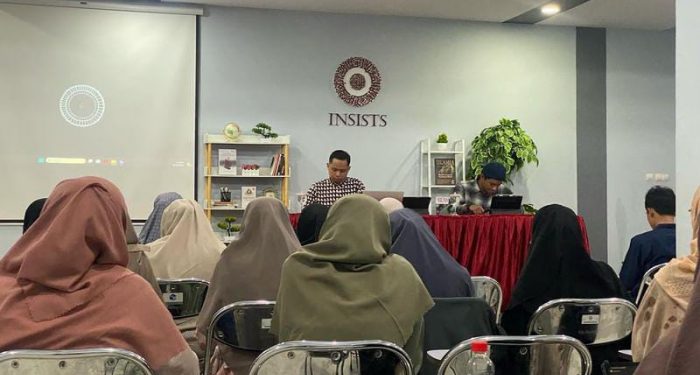Agar Punya Dampak Positif, Murid SPI Jakarta Belajar Menulis Berita