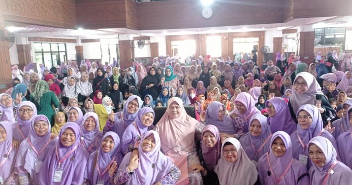 Salimah Depok Gelar Maulid Akbar Hadirkan Mamah Dedeh