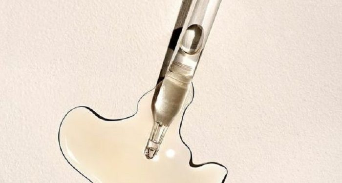 Ketahui Perbedaan Wajah Glowing dan Berminyak