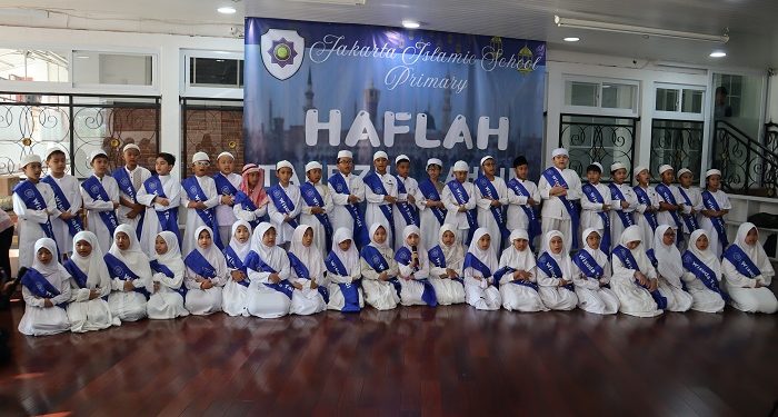 Siswa Kelas 4 Jakarta Islamic School Laksanakan Haflah Tahfizh Tahsin