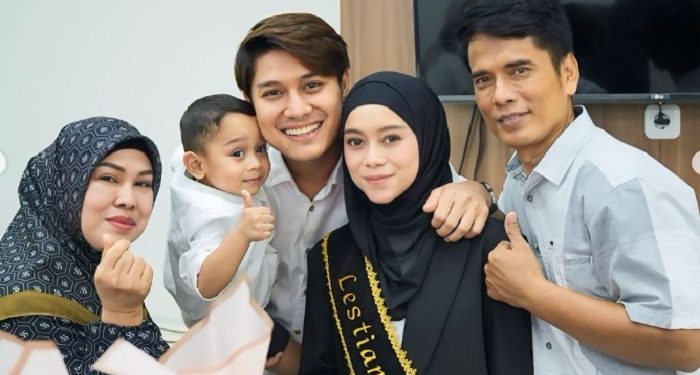 Potret Lesti Kejora yang Baru Saja Menyandang Gelar Sarjana Komunikasi