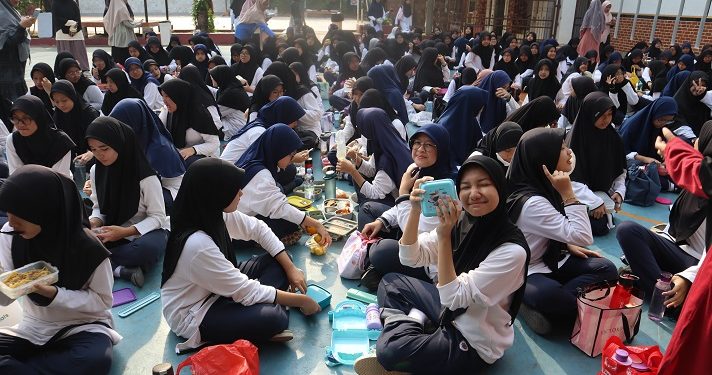 Aksi Bergizi SMP JISc Bersama Puskesmas Kec Makasar