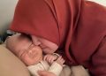 Sibuk Nyiumin Cucu