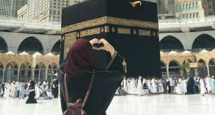 Menetapkan Syarat Bagi Wanita saat Ibadah Haji Bersama Mahramnya