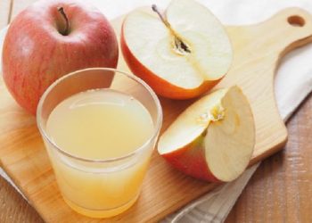 Jus Mengkudu dan Apel Dapat Mematikan Kuman serta Sel Kanker