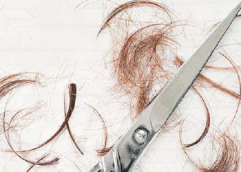 Kebanyakan Fuqaha Mengatakan Menggunting Rambut Hukumnya Wajib