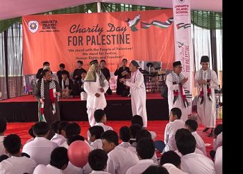 Di Charity Day for Palestine, Siswa Jakarta Islamic School Ekspresikan Cinta untuk Palestina