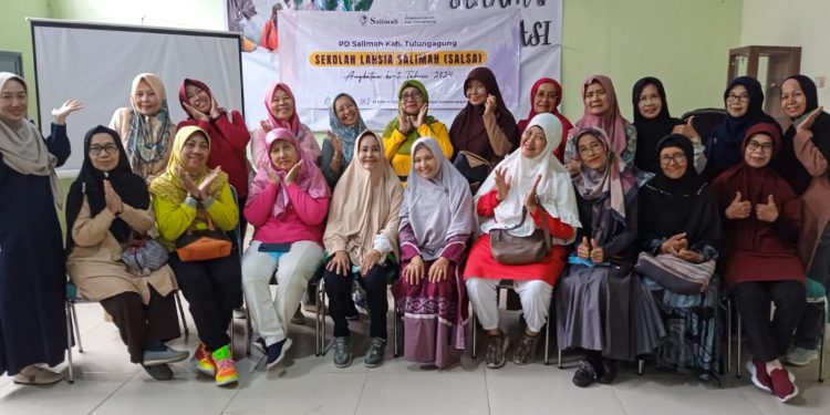 Salimah Tulungagung Ajak Lansia Berzikir